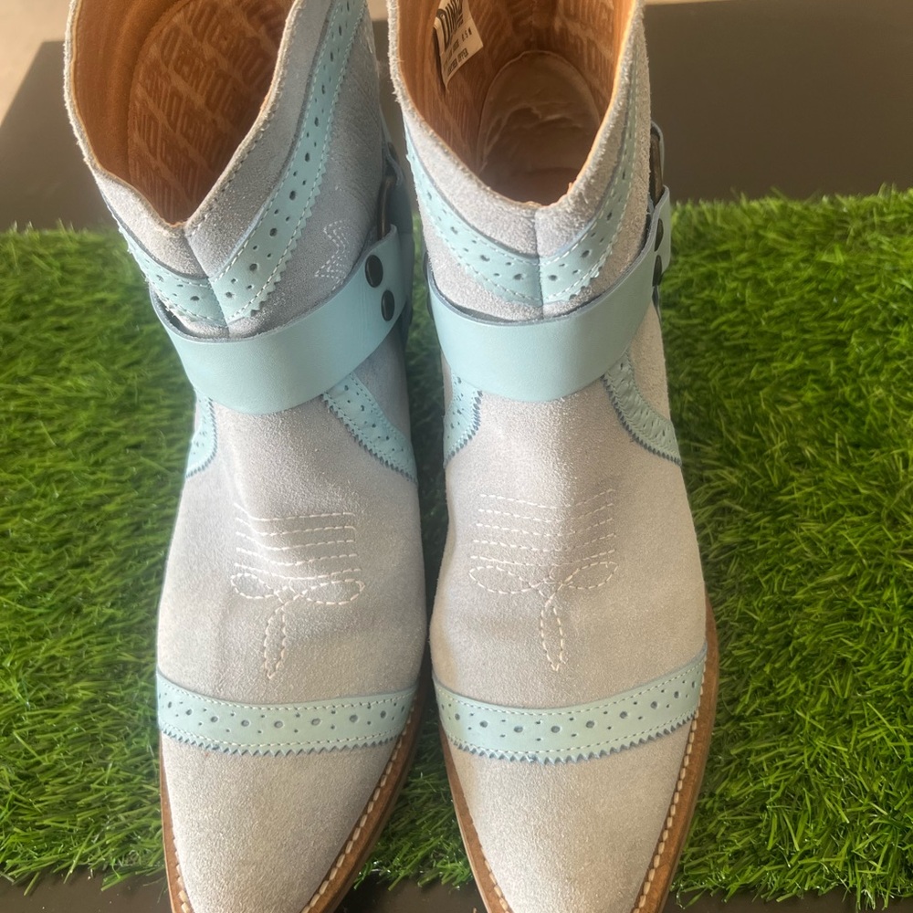Dingo Light Blue Western Ankle Leather Boots